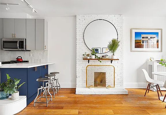 2nd image of 136 State St APT 4