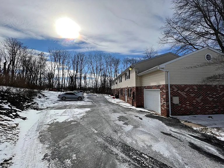 100 Boxwood Rd — Photo 12