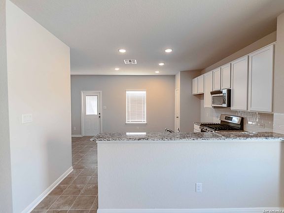 4th image of 5230 Olene Flats