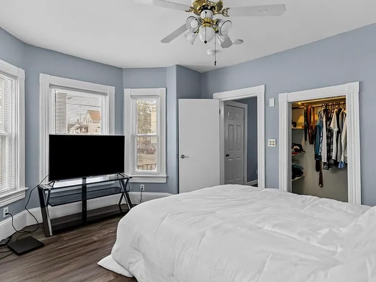 446 Coe St #1 — Photo 6