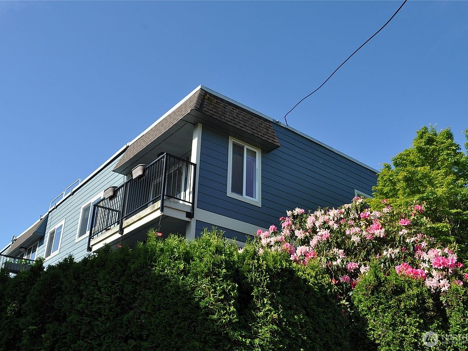 1st image of 10110 Greenwood Avenue N #306