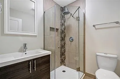 149 Henderson Ave — Photo 49