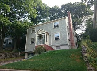 51 Redlands Rd, West Roxbury, MA 02132