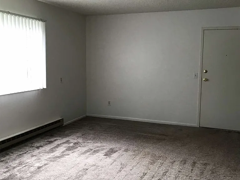 3106 Palm Ct #7 — Photo 2
