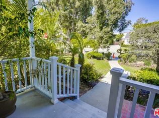 7584 McConnell Ave, Los Angeles, CA 90045