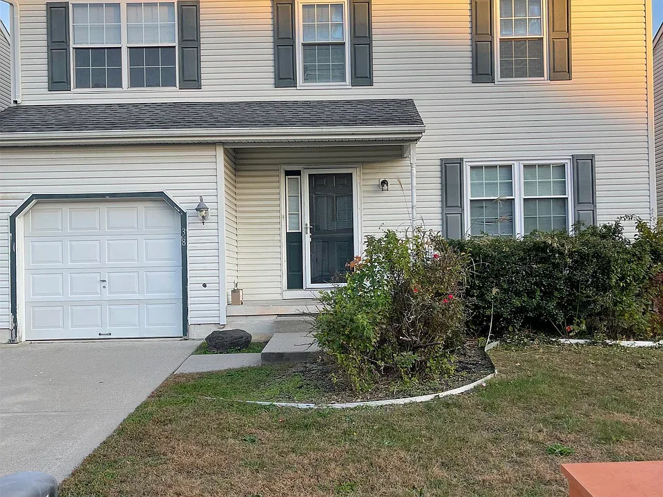 38 Wakefield Rd