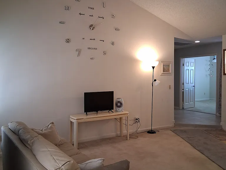 666 Cervantes Dr #666 — Photo 2