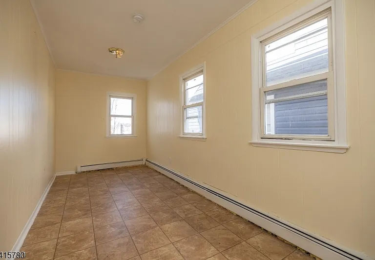 450 3rd Ave — Photo 3