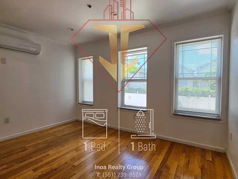 377 Danforth Ave #4 — Photo 4