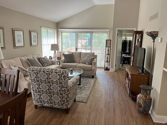 2nd image of 914 Whisperwood Dr