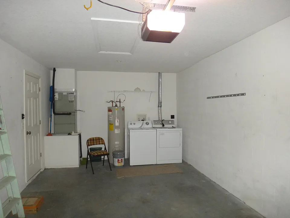 Attached Garage