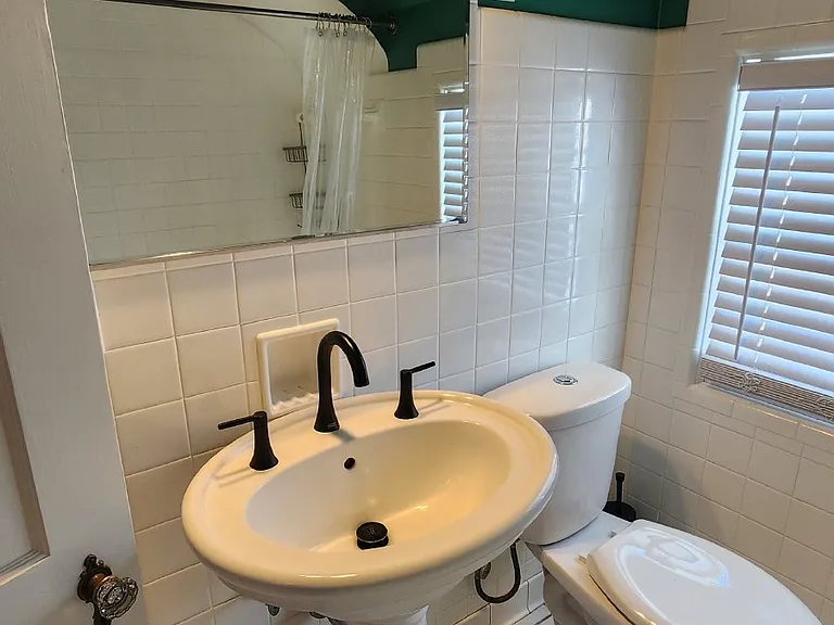 212 Roosevelt Ave — Photo 27