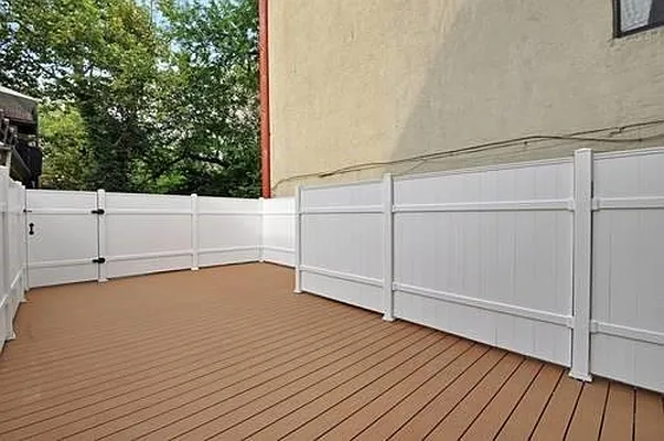 Rented by RELO REDAC INC. | media 12