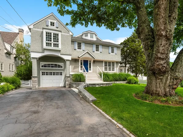 81 Roton Ave, Norwalk, CT 06853