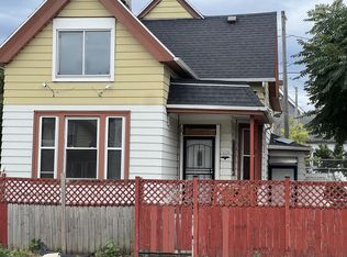 1023 W Greenfield AVENUE, Milwaukee, WI 53204