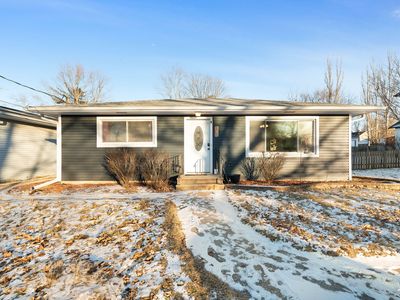 300 N Garfield St, Hinckley, IL, 60520