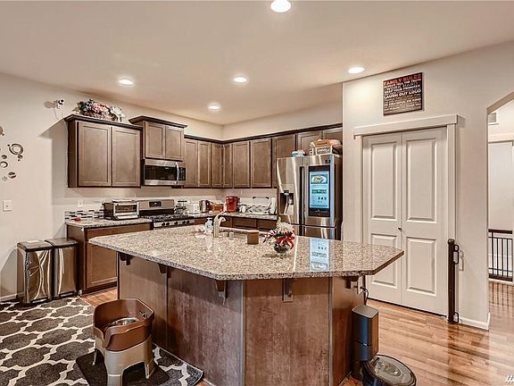 5th image of 18706 105th Avenue Ct E