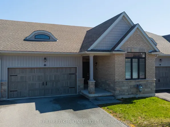 18 Borden Trl, Welland, ON L3C 0H1