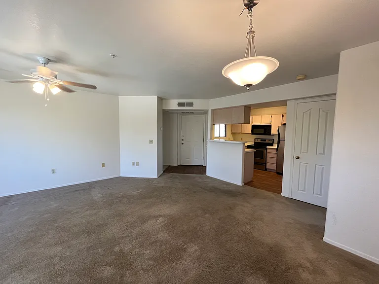 5751 N Kolb Rd #38204 — Photo 10