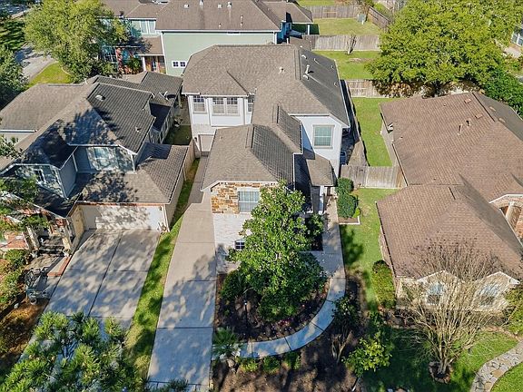 4th image of 31 Jadewing Ct