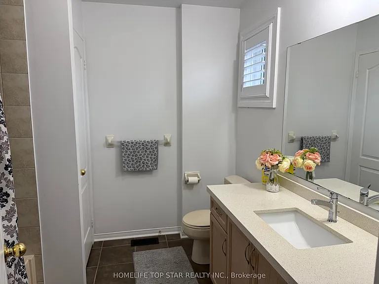 46 Ferncastle Cres — Photo 11
