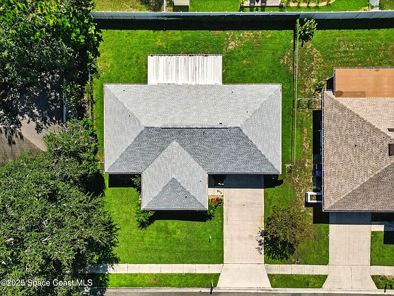 5th image of 1735 Figtree Dr