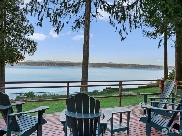 2153 Highland Drive, Camano Island, WA 98282