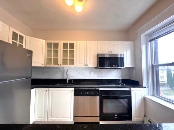 19 South St, Brighton, MA