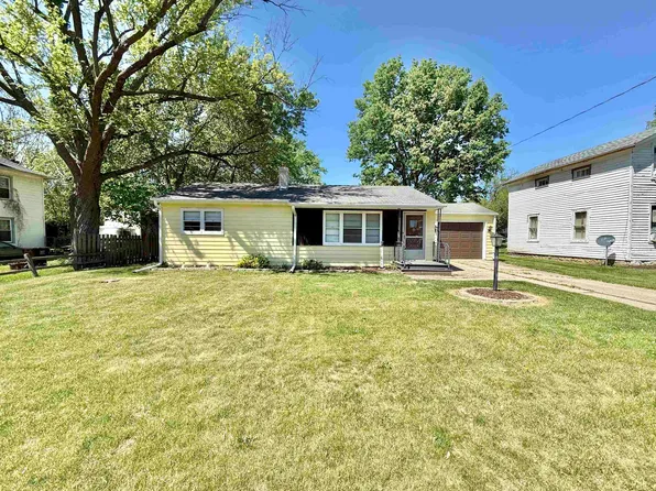2390 New Milford Church Rd, Rockford, IL 61109