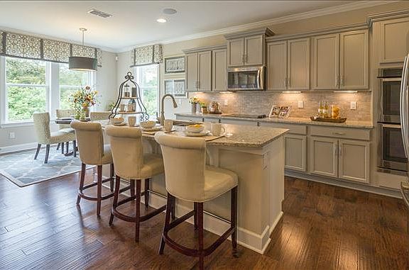 gourmet kitchen