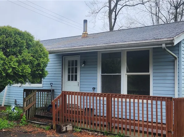 6685 Pratt Rd, Williamson, NY 14589