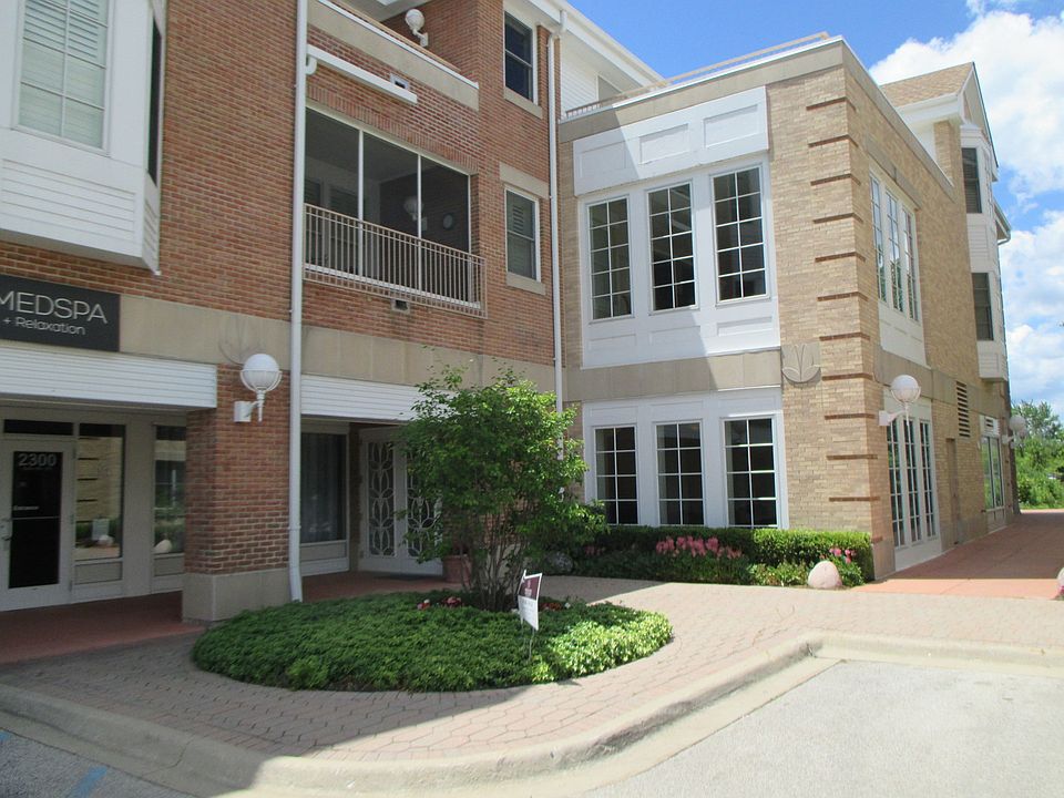 1st image of 2300 Chestnut Ave Unit 303