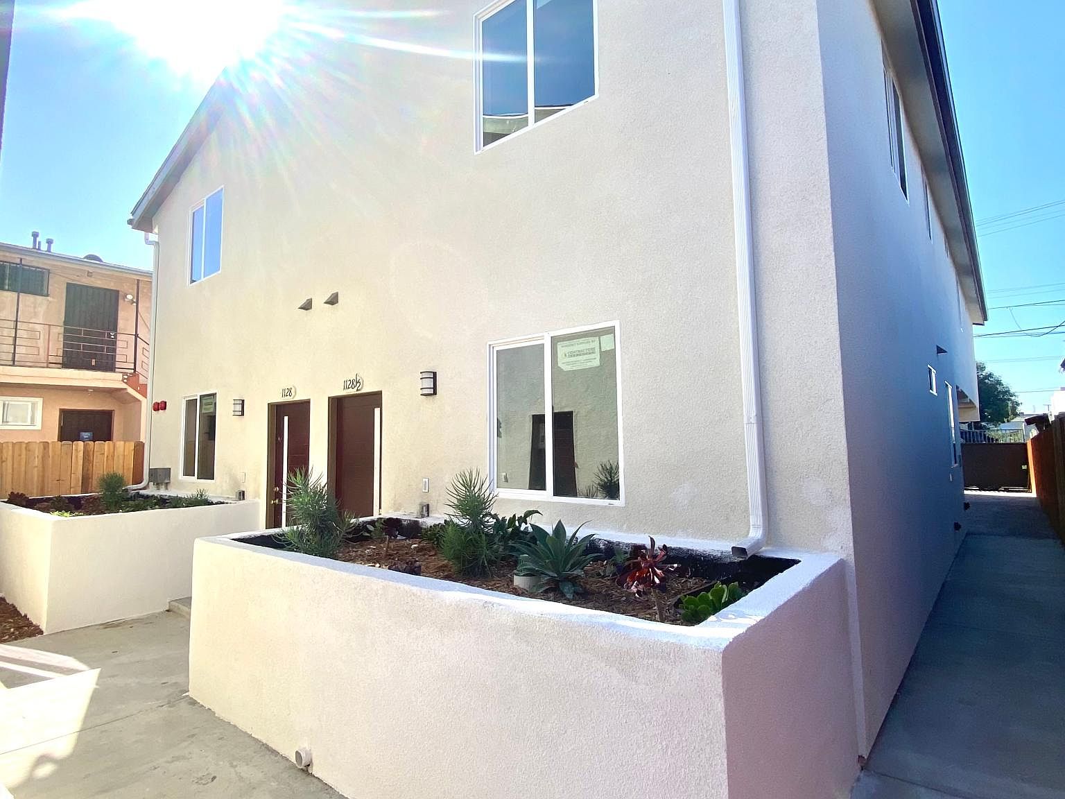 1035 E 28th St, Los Angeles, CA 90011 Zillow