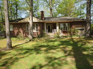 403 Springdale Ave, Colonial Heights, VA 23834