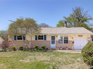 890 Tyson Dr, Florissant, MO 63031