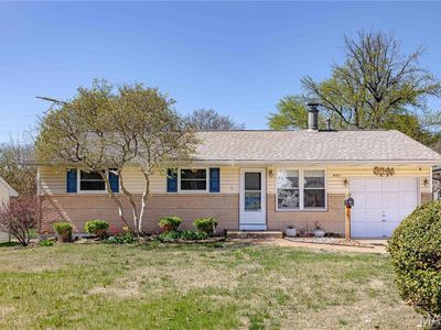 890 Tyson Dr, Florissant, MO, 63031