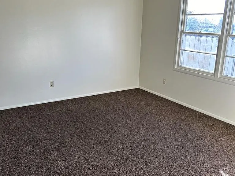 1075 N Folsom St — Photo 7