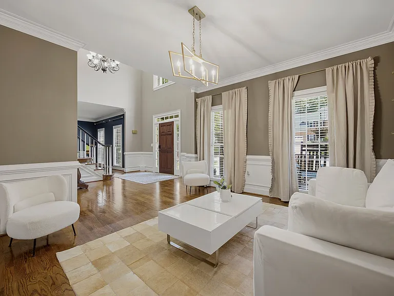 10530 Tuxford Dr — Photo 14