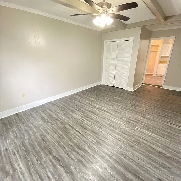 2303 Beaumont Dr — Photo 10