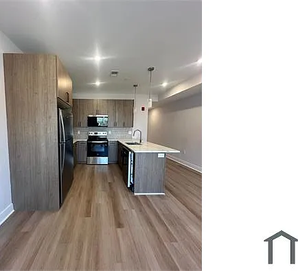 3 bed, $1,800 — Photo 2