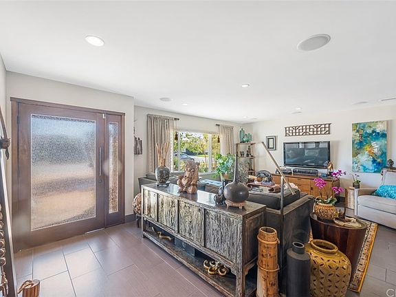 2nd image of 16341 Hollywood Ln