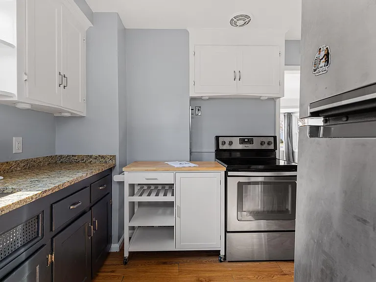 2618 Phillips Ave — Photo 7