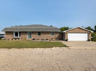 407 5th Ave SW, Epworth, IA 52045