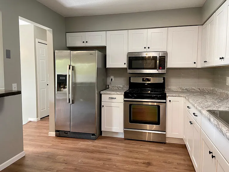 10701 Aquila Ave S — Photo 4