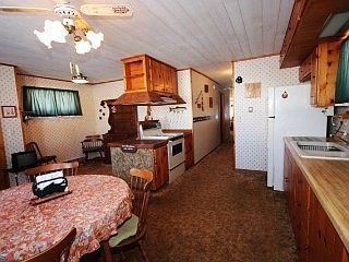 4th image of 2471 Lakeside Dr