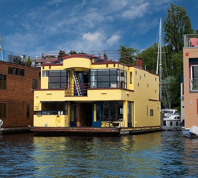 Rare opportunity to own a quintessential houseboat in magical location rarely offered for sale on Roanoke Reef, with fee-simple condominium ownership.