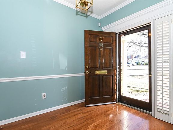 3rd image of 22 Fountain Manor Dr #163