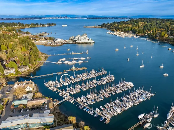 141 Parfitt Way SW #A-15, Bainbridge Island, WA 98110