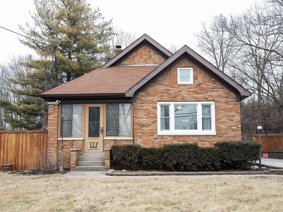 1st image of 526 W Hanna Ave