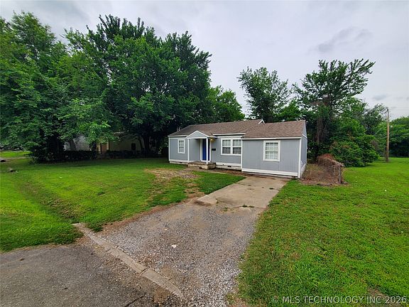 3rd image of 4842 N Johnstown Ave